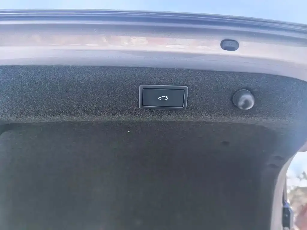 Skoda Octavia — фото 10