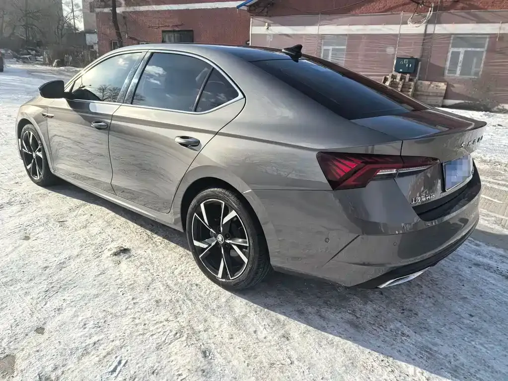 Skoda Octavia — фото 3
