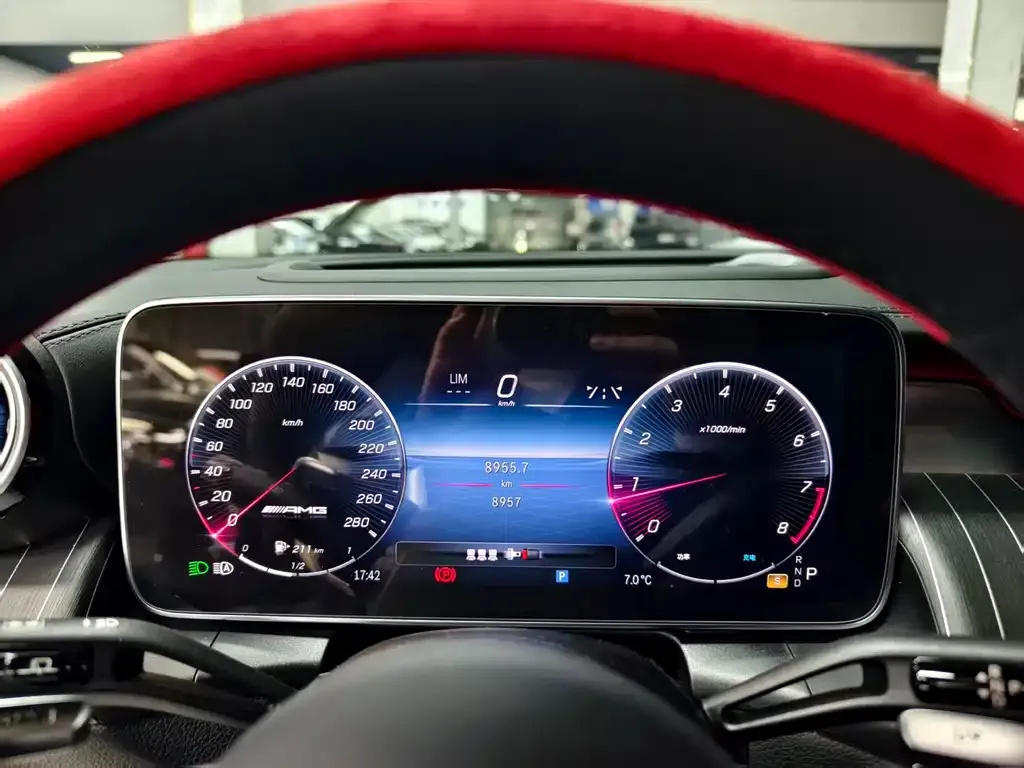 Mercedes-Benz GLC AMG — фото 5