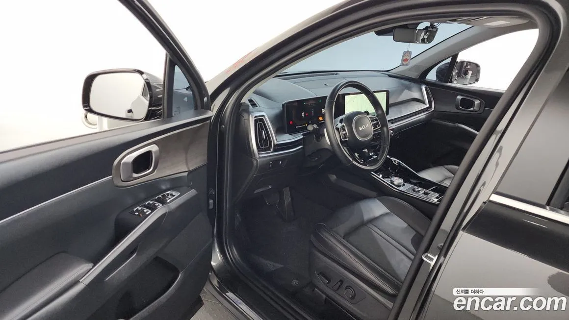 Kia Sorento — фото 7