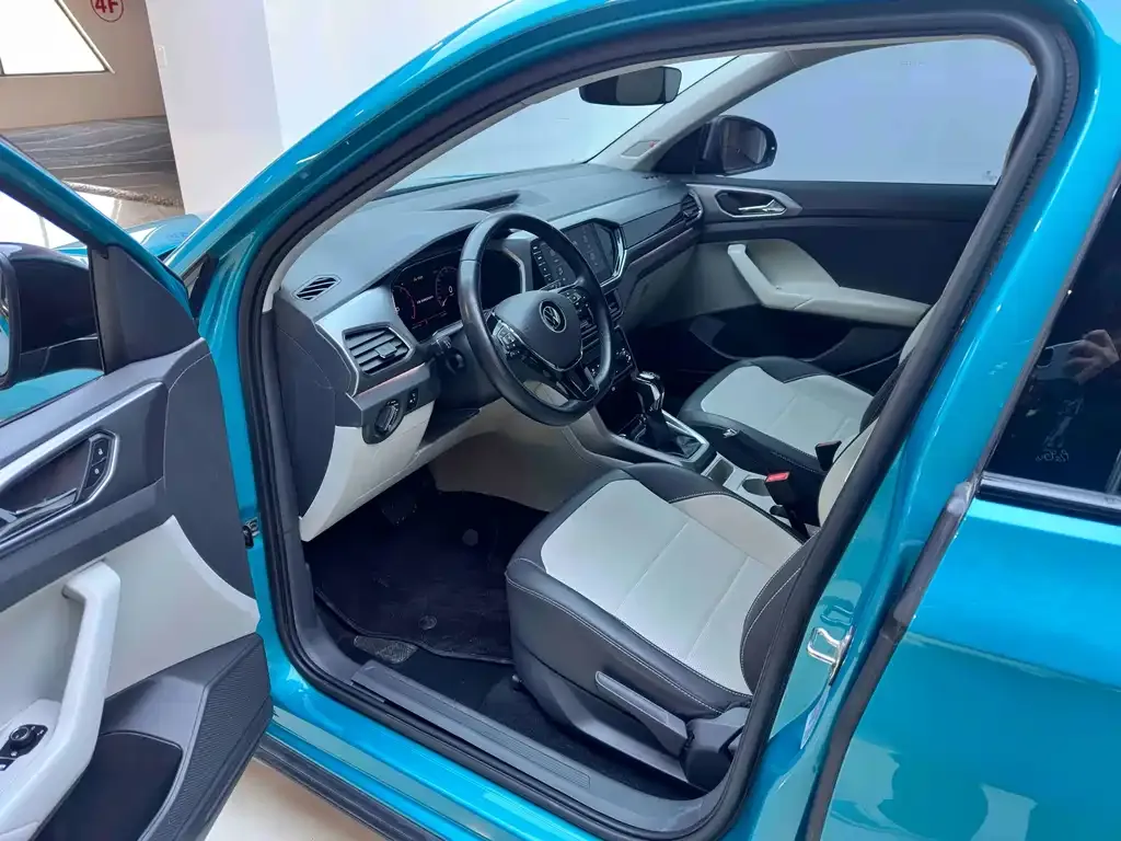Volkswagen T-Cross — фото 2