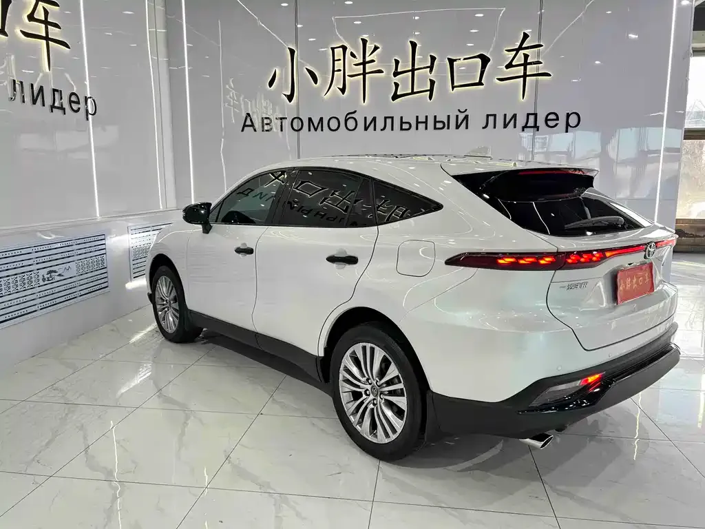 Toyota Harrier — фото 5