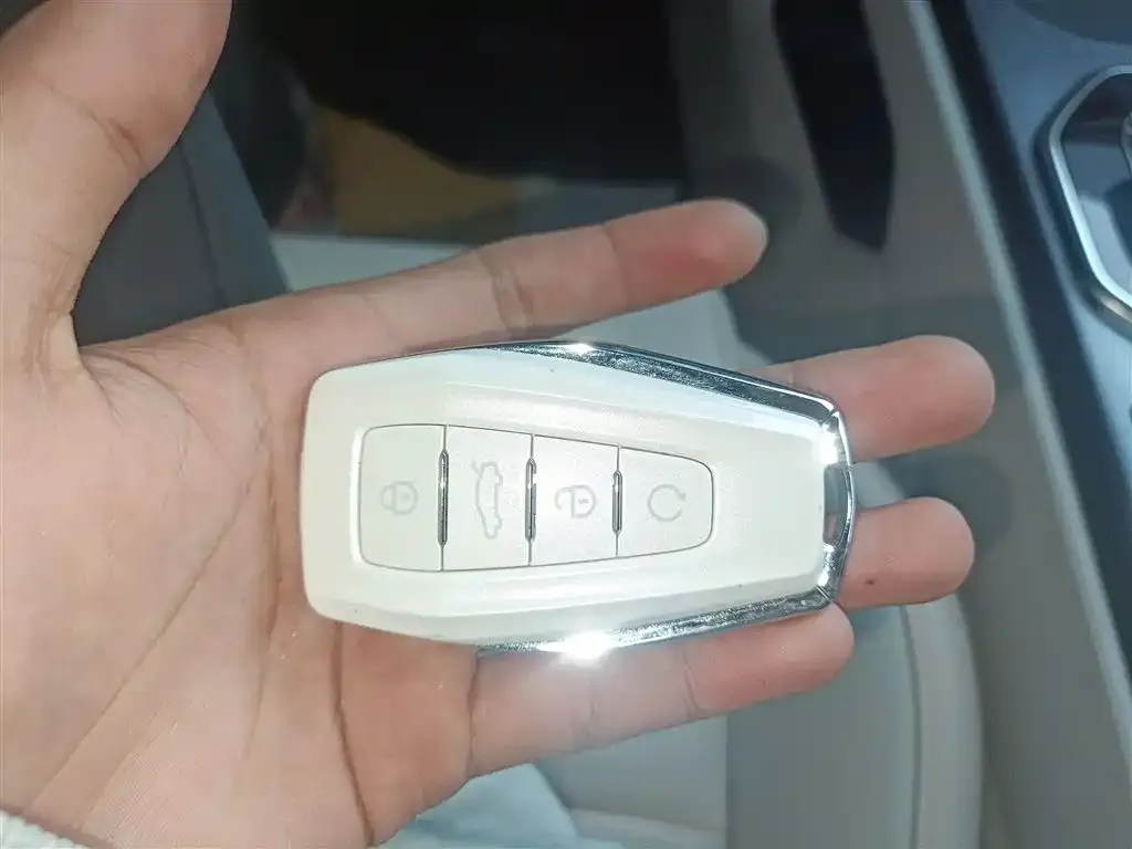 Geely Icon — фото 2