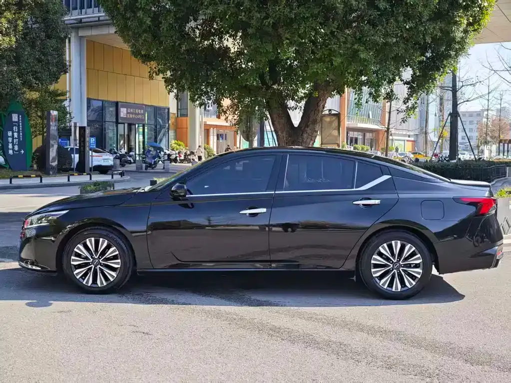 Nissan Teana — фото 8