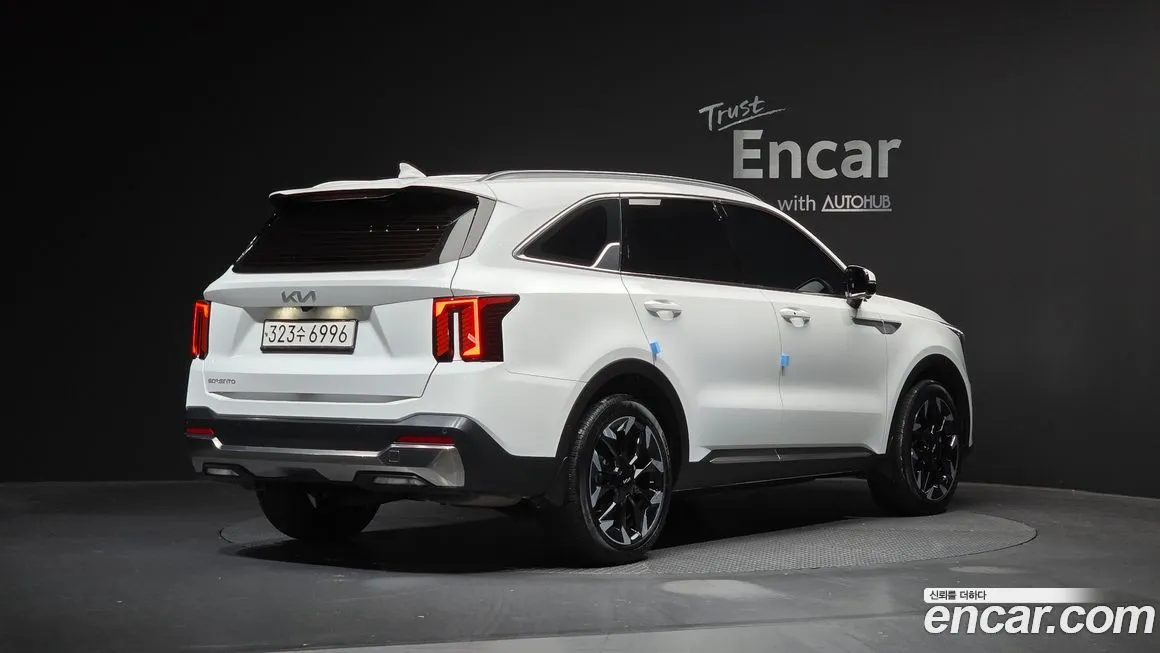 Kia Sorento — фото 3