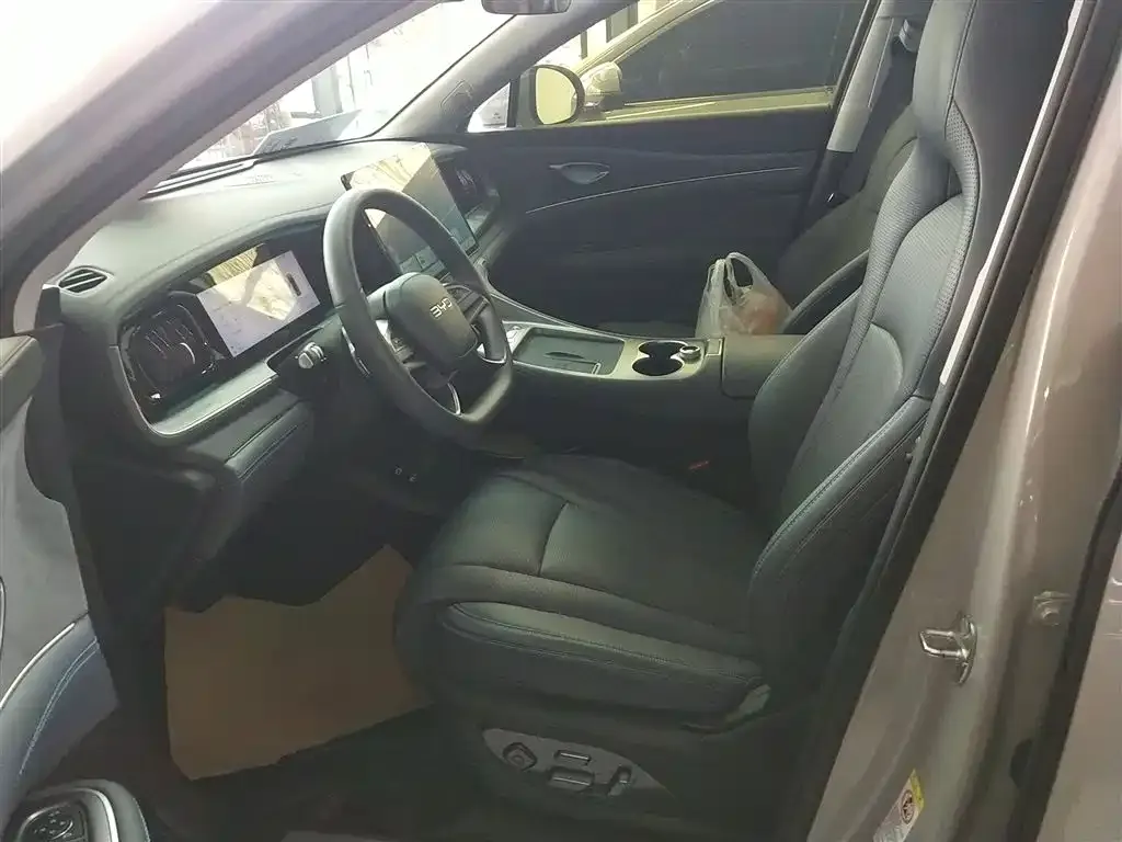 BYD Hiace 07 DM-i — фото 7