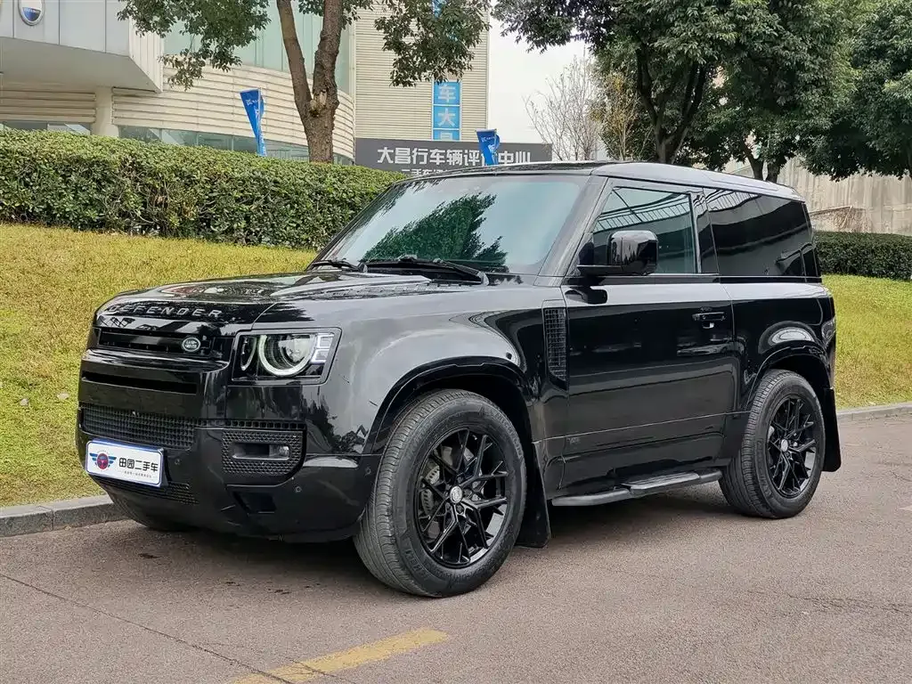 Land Rover Defender — фото 1