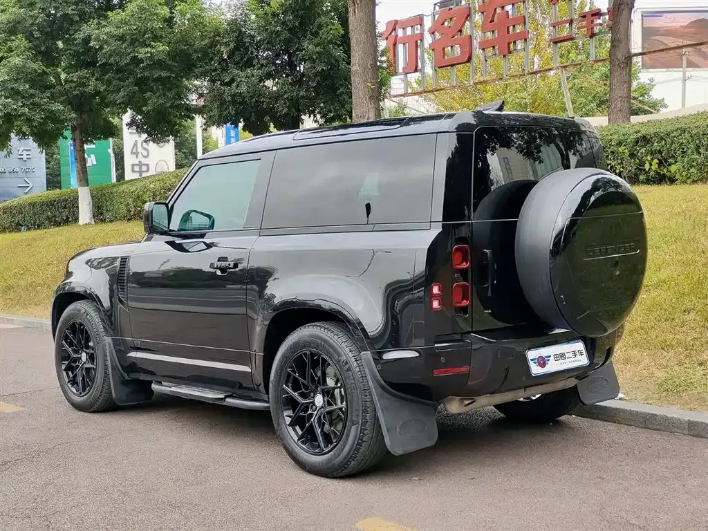 Land Rover Defender — фото 9