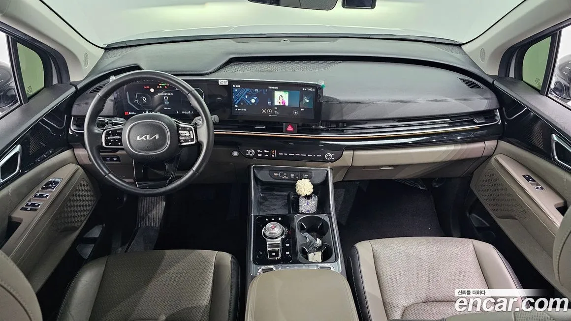 Kia Carnival — фото 10