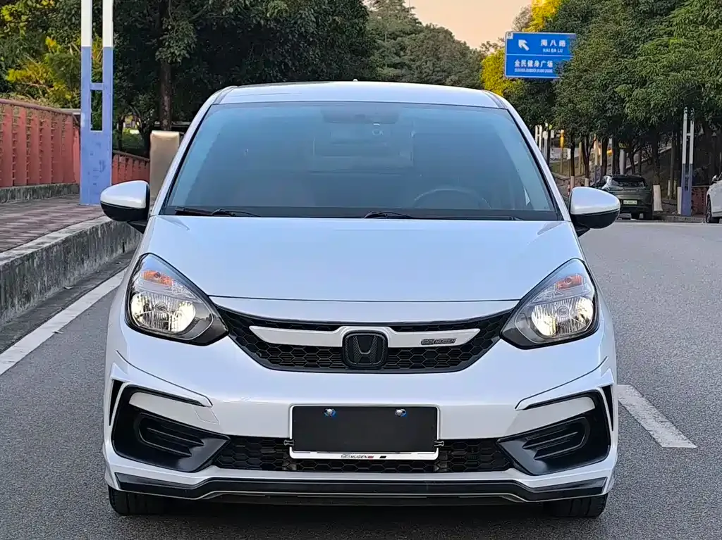 Honda Fit — фото 3
