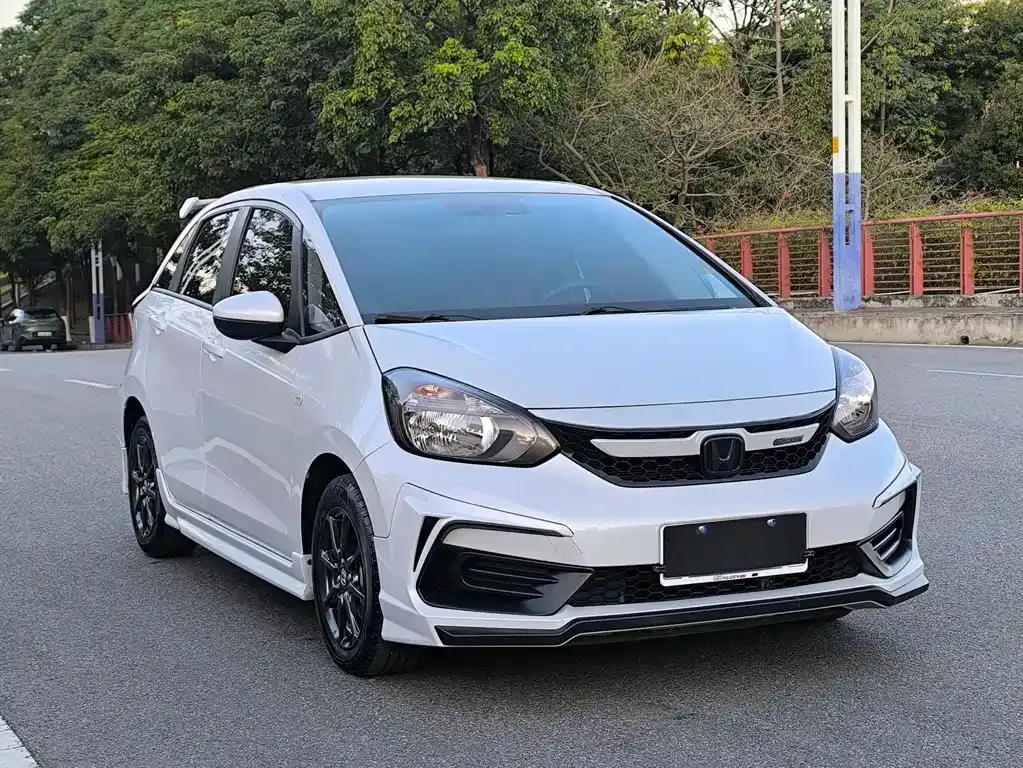 Honda Fit — фото 4