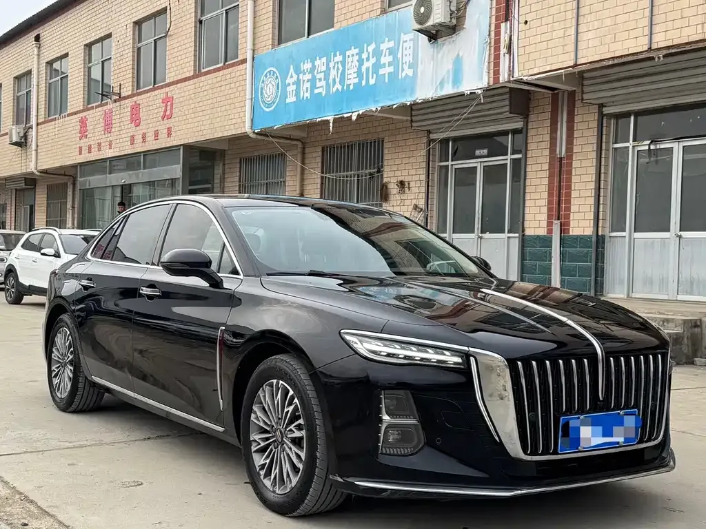 Hongqi H5 — фото 3