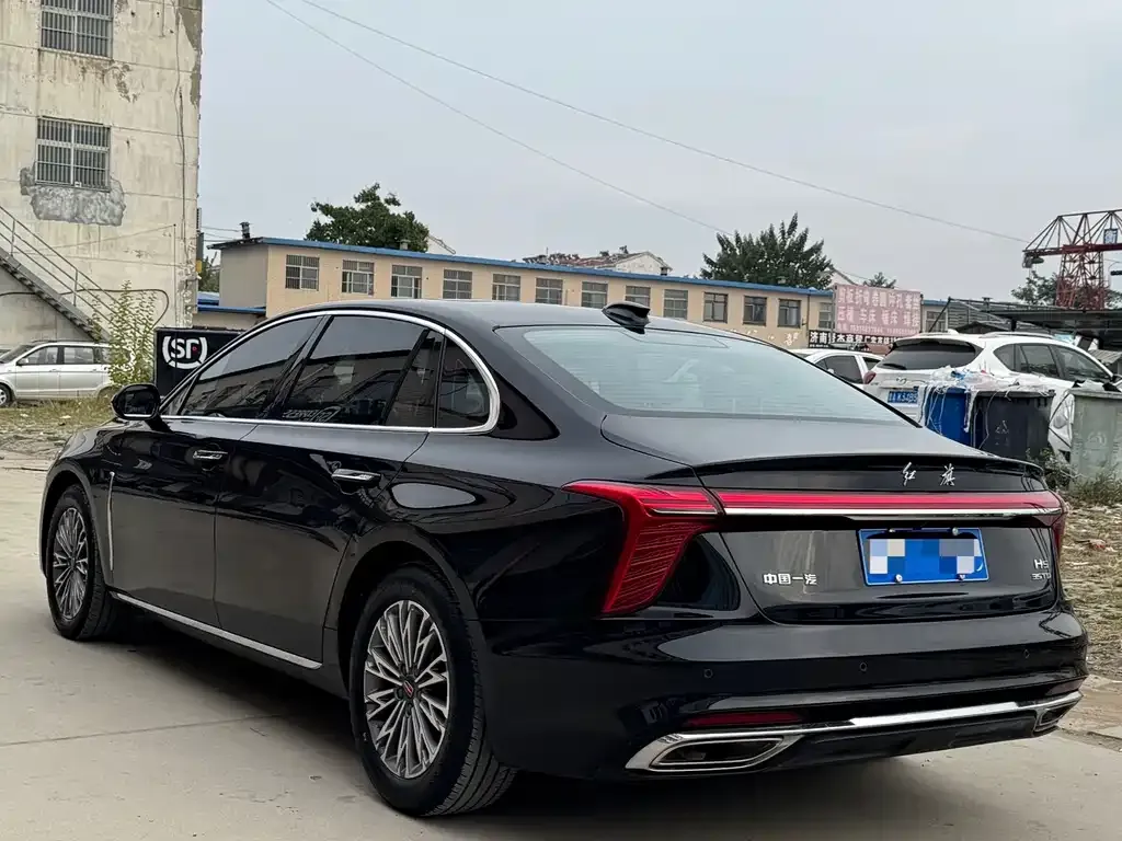 Hongqi H5 — фото 4