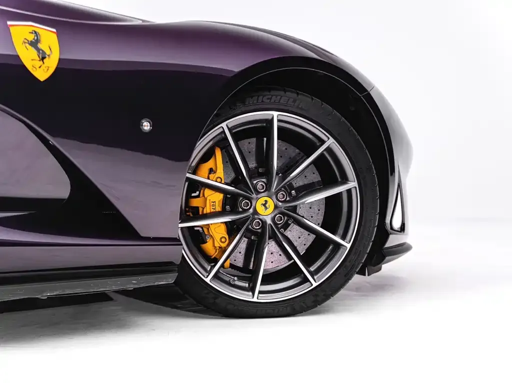 Ferrari 812 — фото 10
