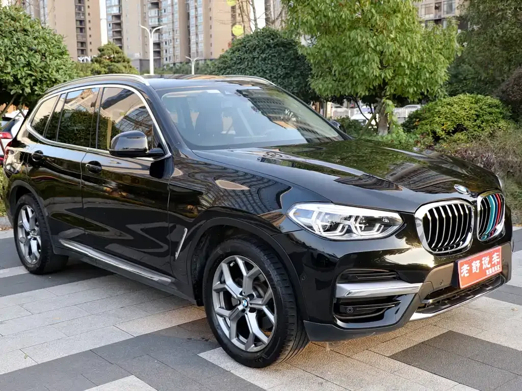BMW X3 — фото 7