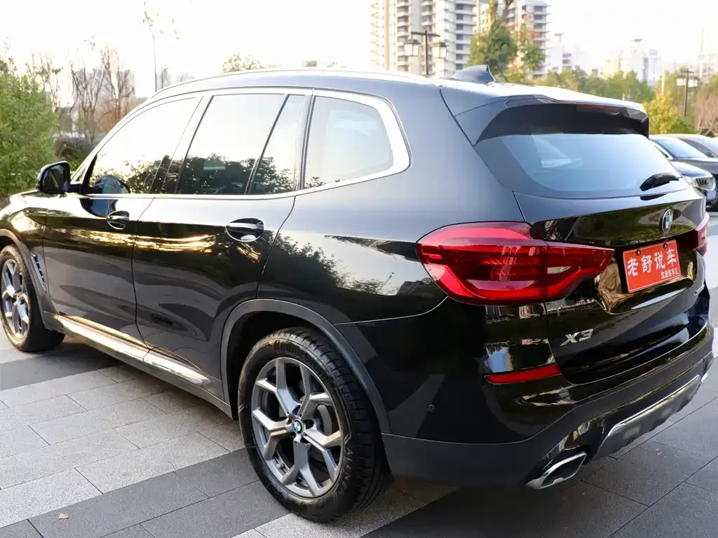 BMW X3 — фото 6