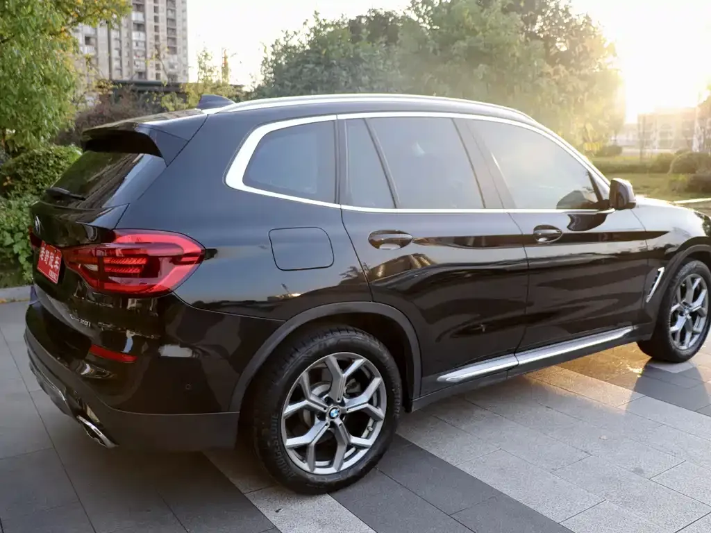 BMW X3 — фото 2