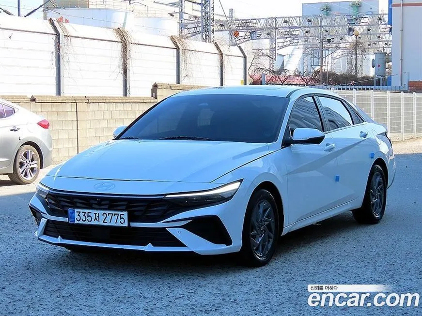 Hyundai AVANTE — фото 5