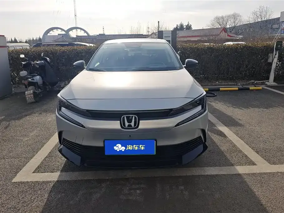 Honda e:NP2 — фото 6