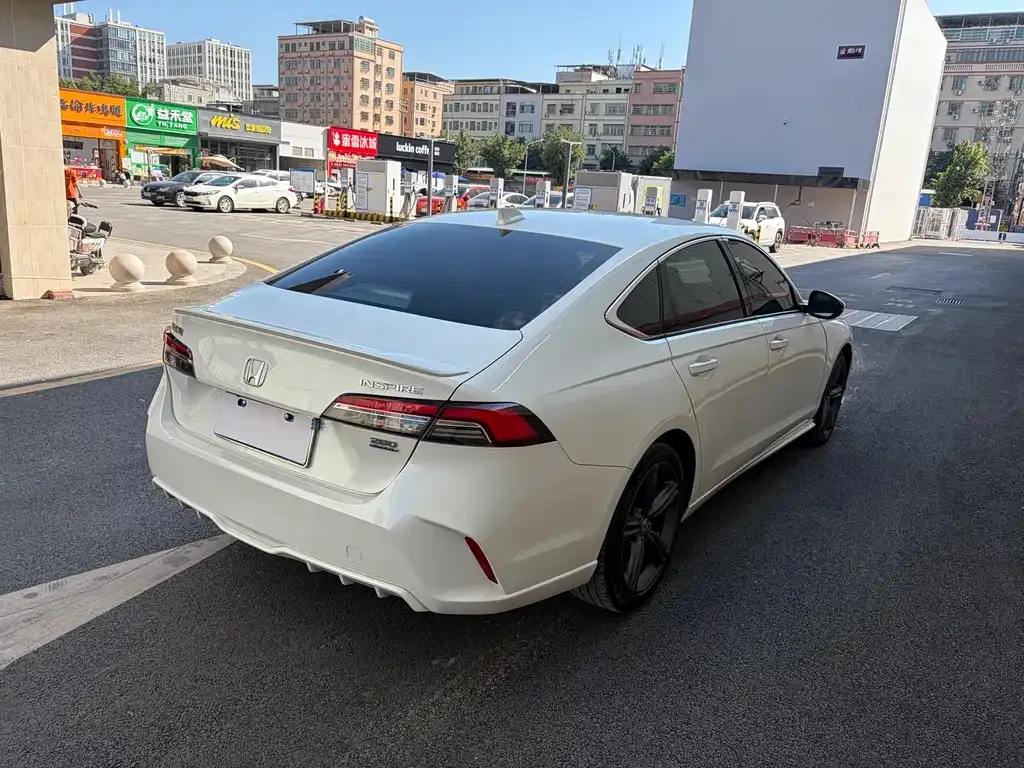 Honda Inspire — фото 10