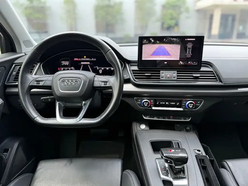Audi Q5L — фото 2