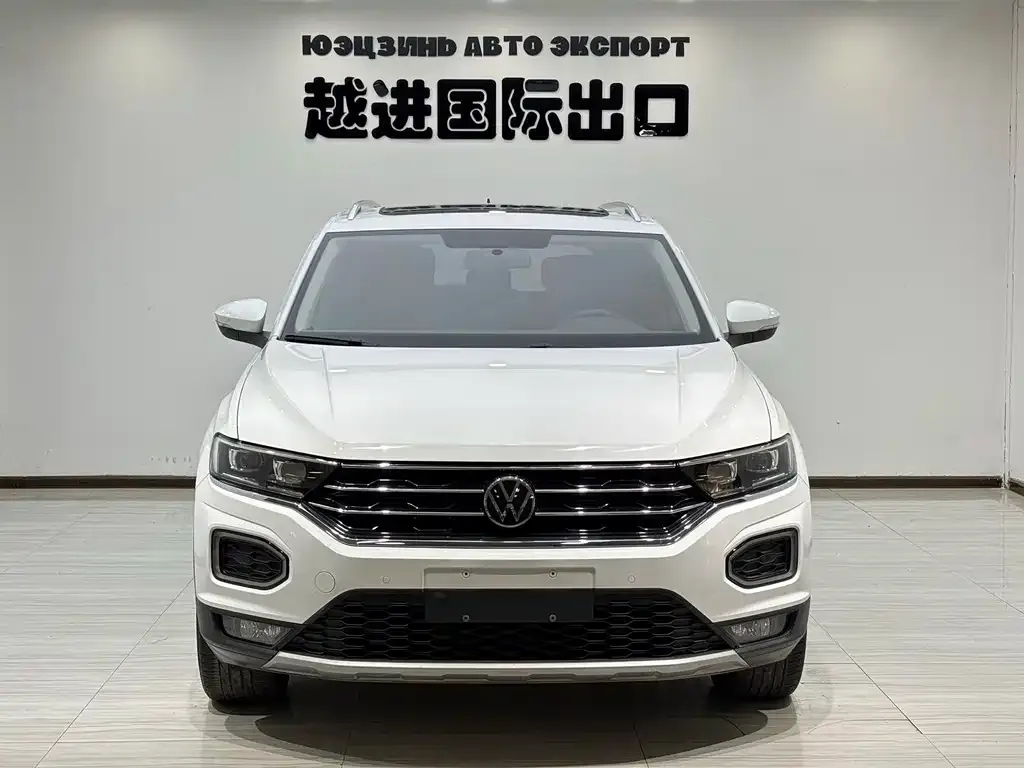 Volkswagen T-Roc — фото 8