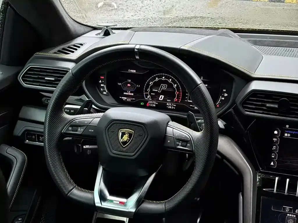 Lamborghini Urus — фото 7