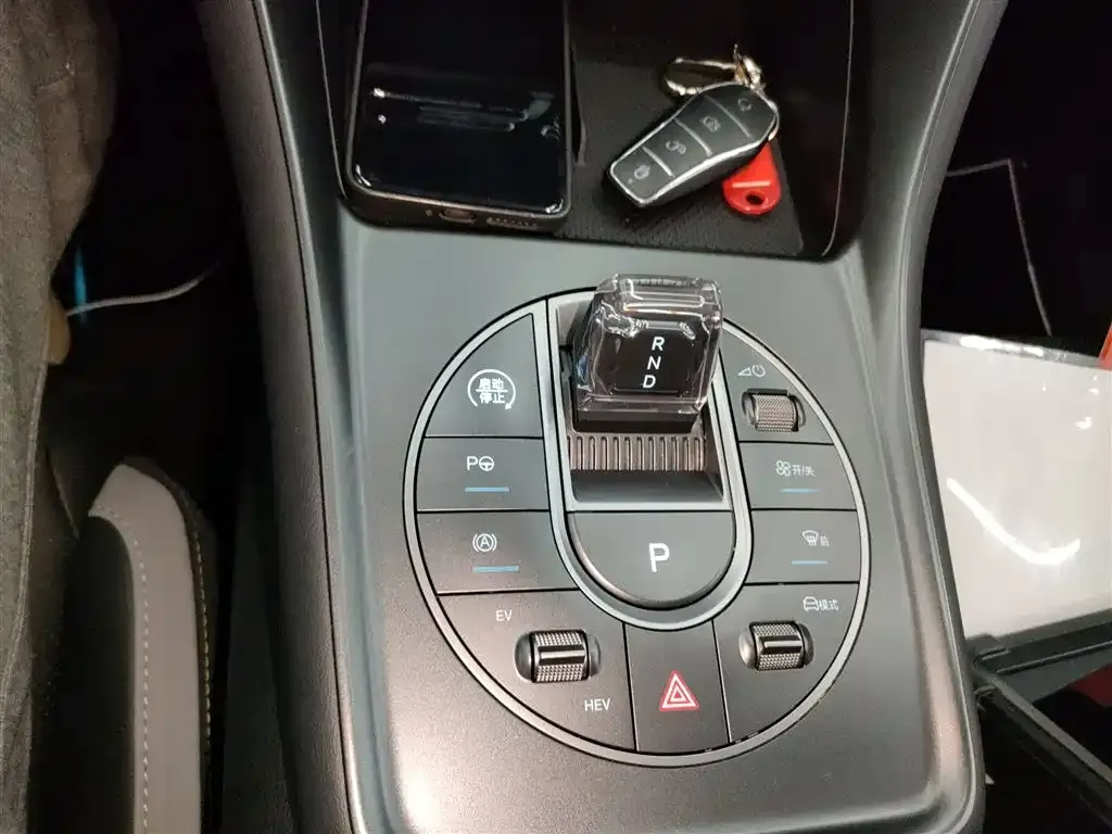 BYD Seal 05 DM-i — фото 6