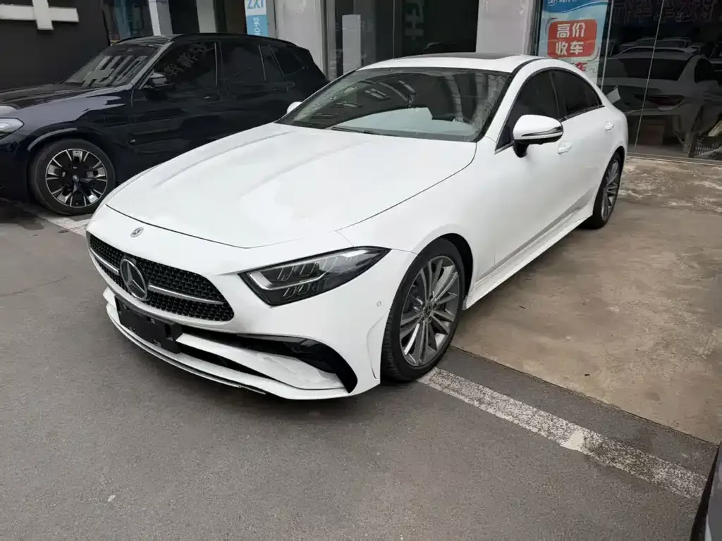 Mercedes-Benz CLS — фото 1