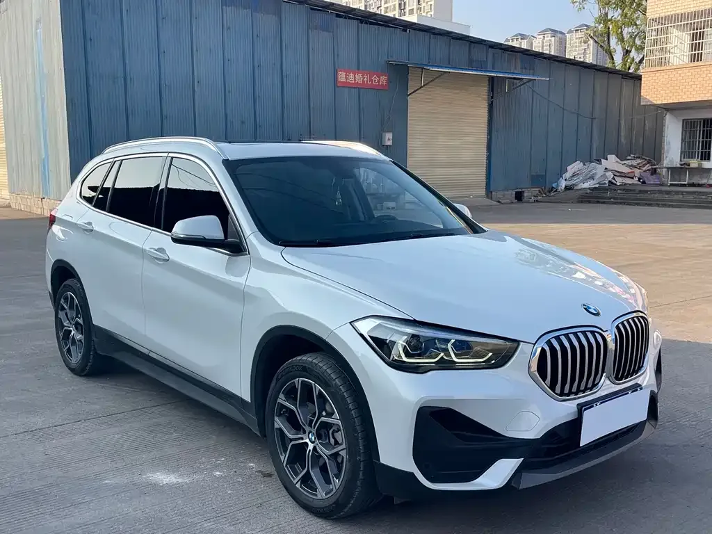 BMW X1 — фото 3