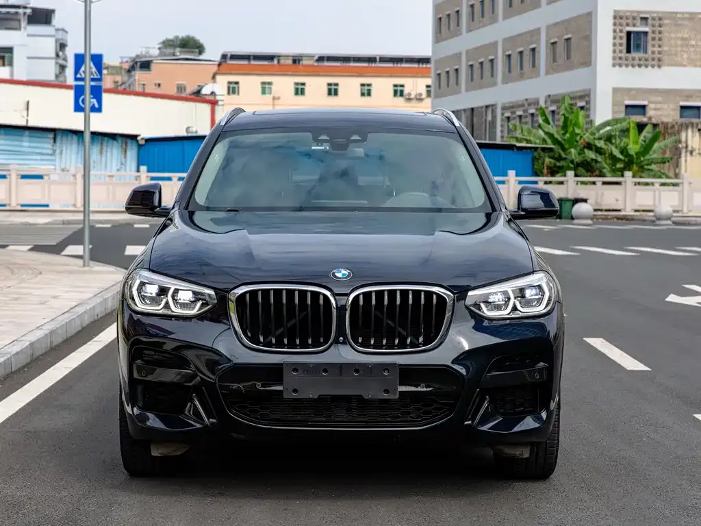 BMW X3 — фото 9