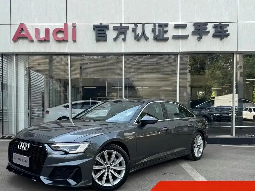 Audi A6L — фото 1