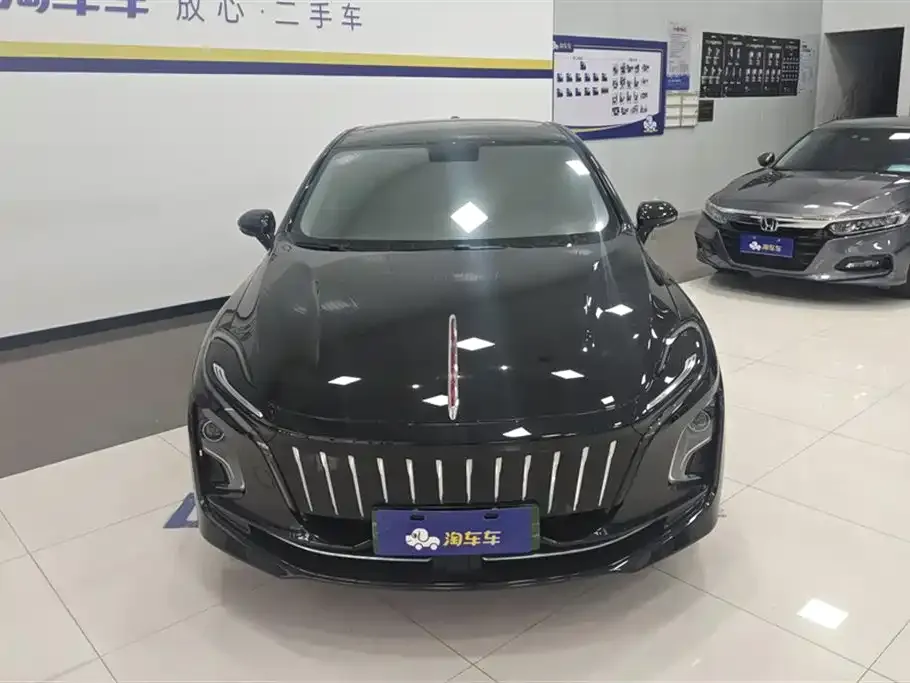 Hongqi E-QM5 — фото 10