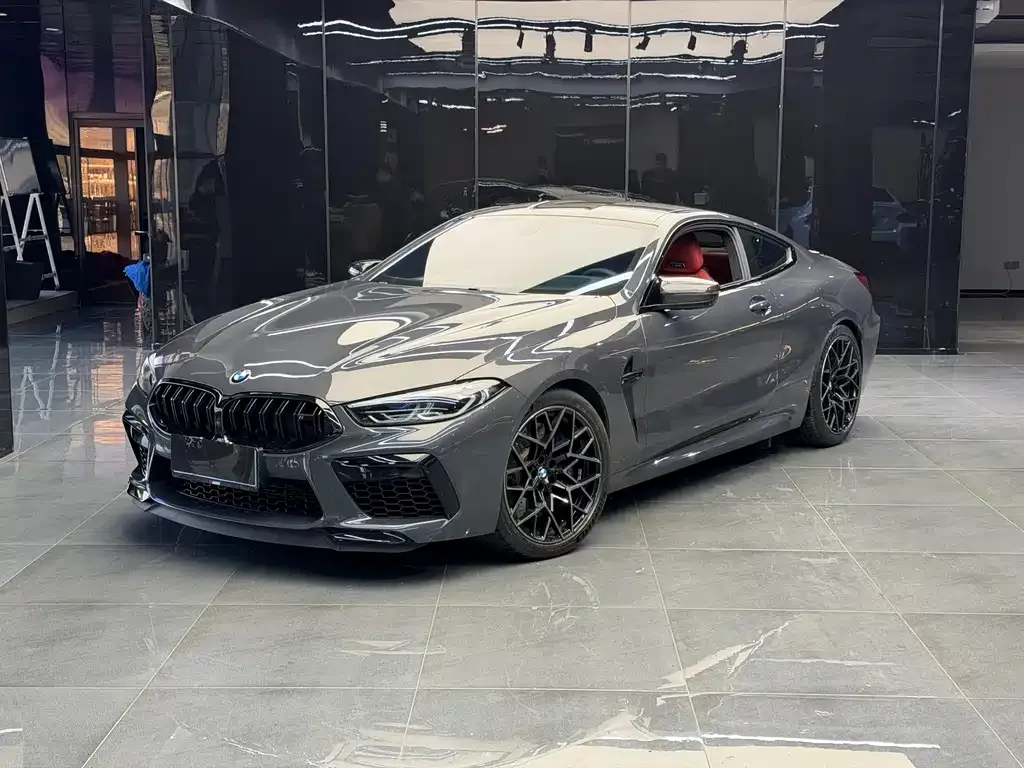 BMW M8 — фото 1