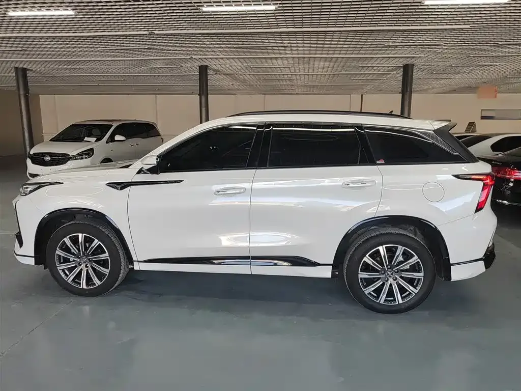 Changan CS75PLUS — фото 10