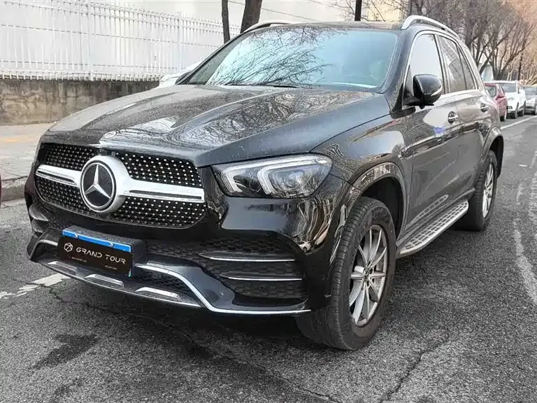 Mercedes-Benz GLE — фото 1