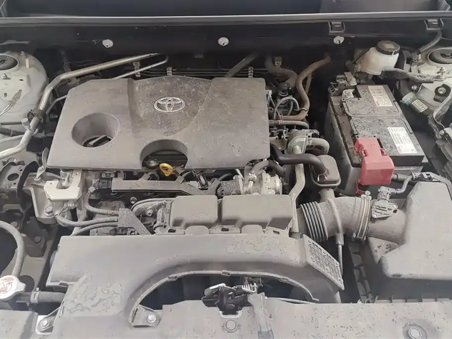 Toyota RAV4 — фото 10