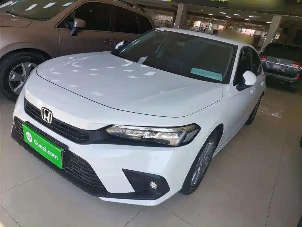 Honda Civic — фото 1