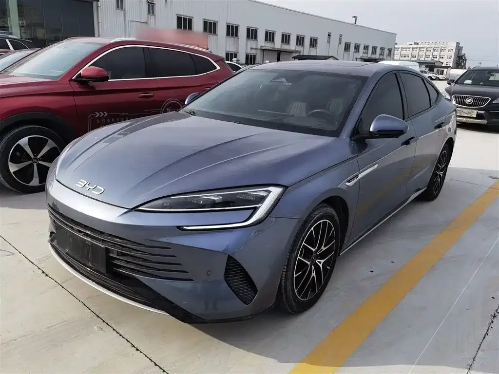 BYD Seal — фото 1