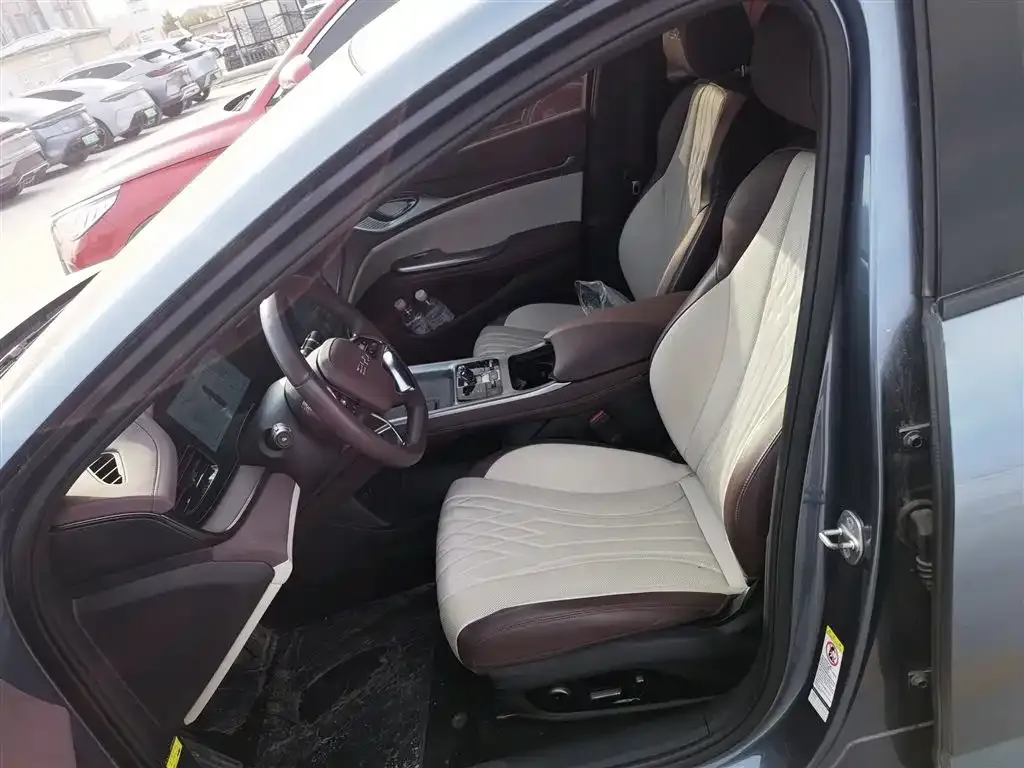 BYD Seal — фото 6