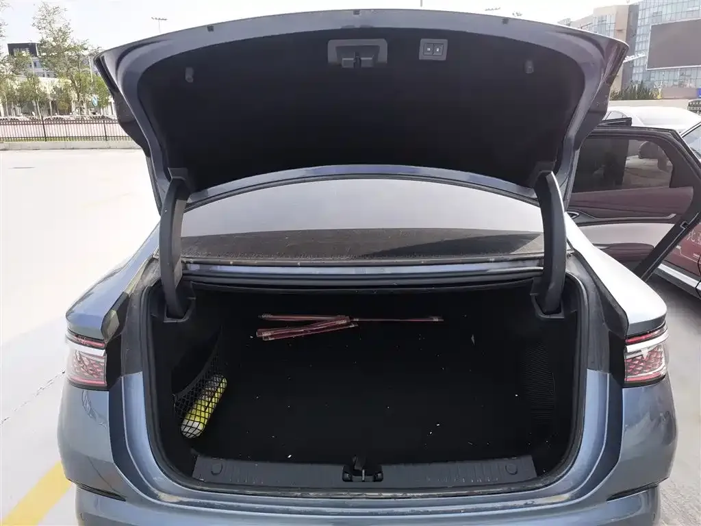 BYD Seal — фото 4