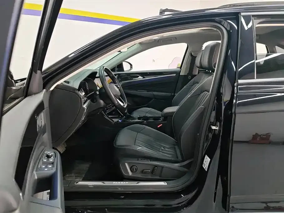Volkswagen Passat — фото 4