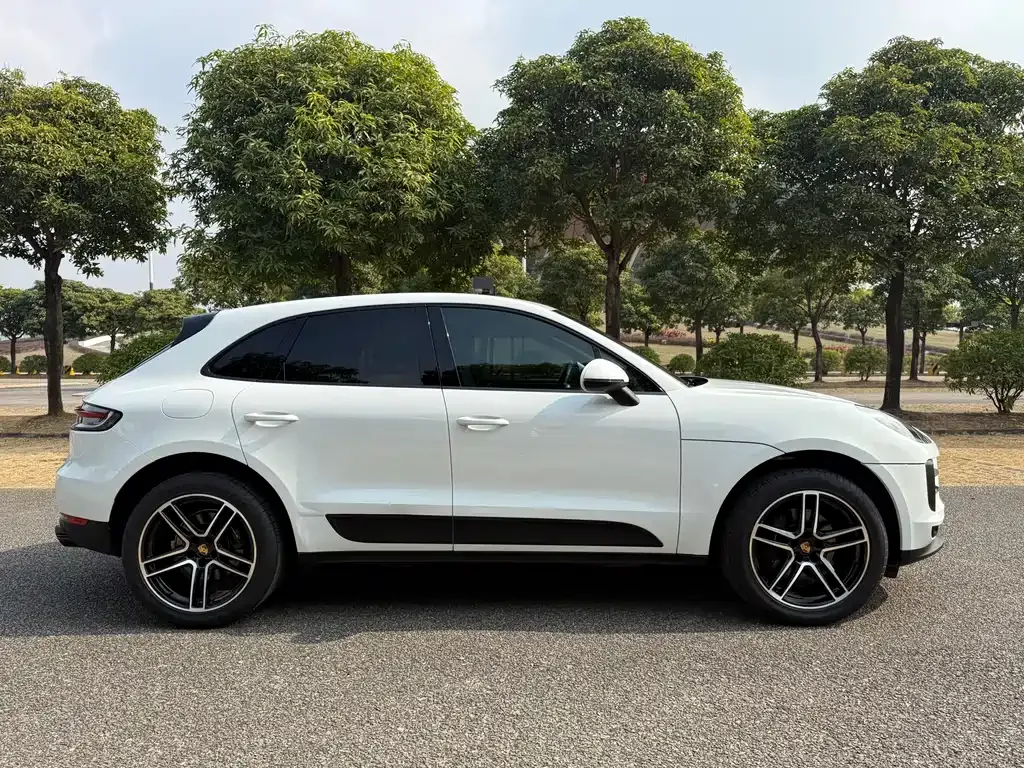 Porsche Macan — фото 5