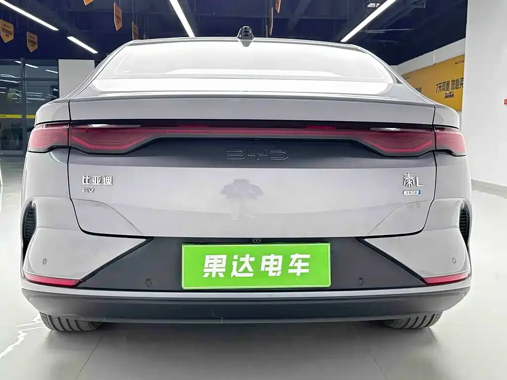BYD Qin L — фото 7