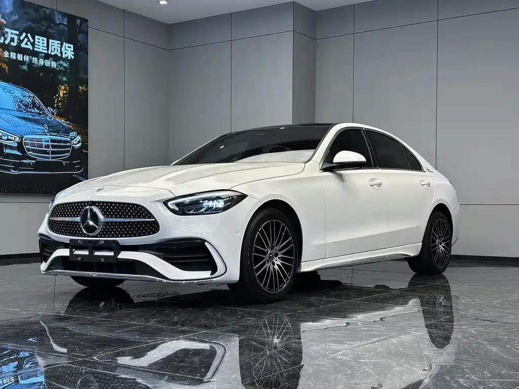 Mercedes-Benz C-Class — фото 1