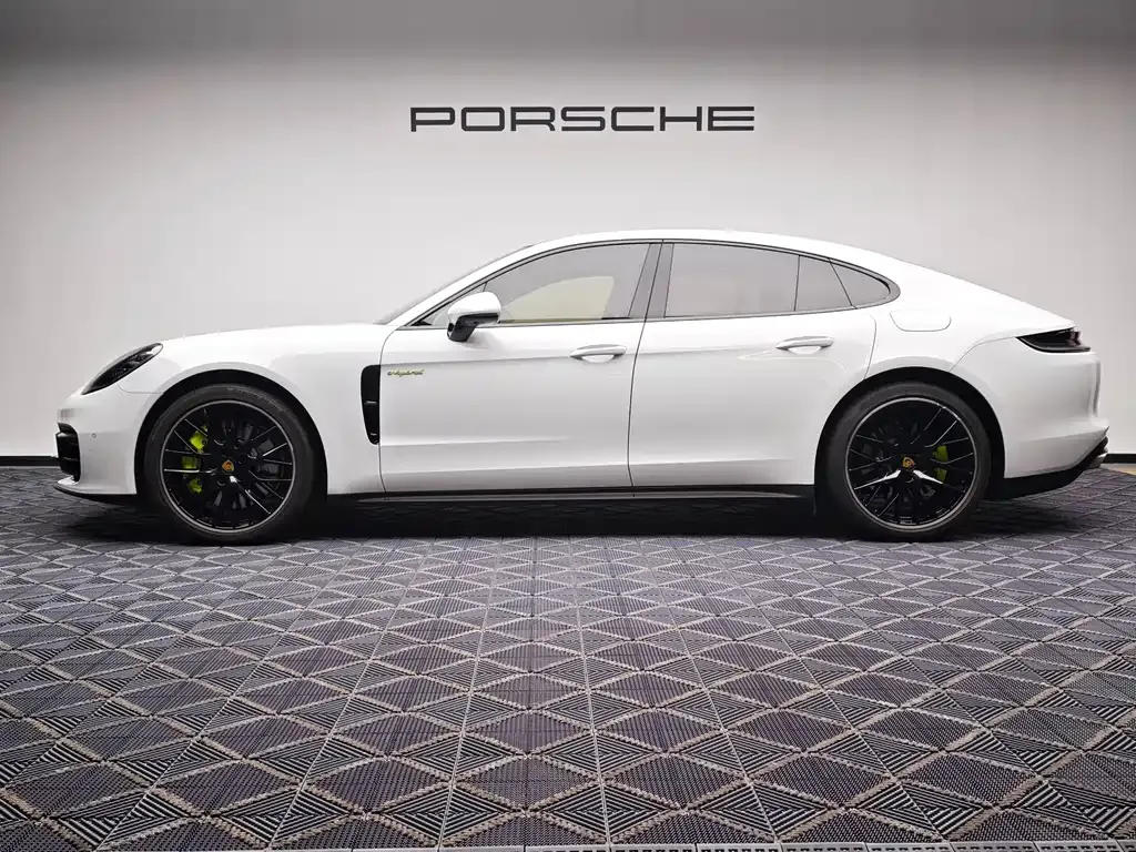 Porsche Panamera Hybrid — фото 10