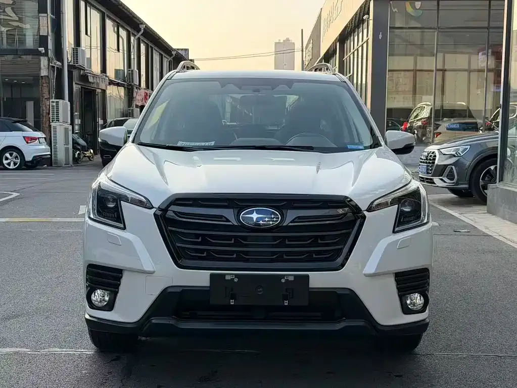 Subaru Forester — фото 9