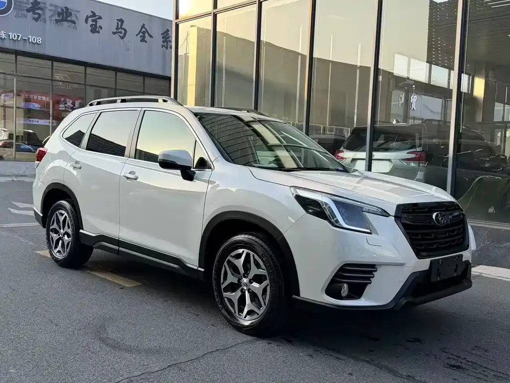 Subaru Forester — фото 5