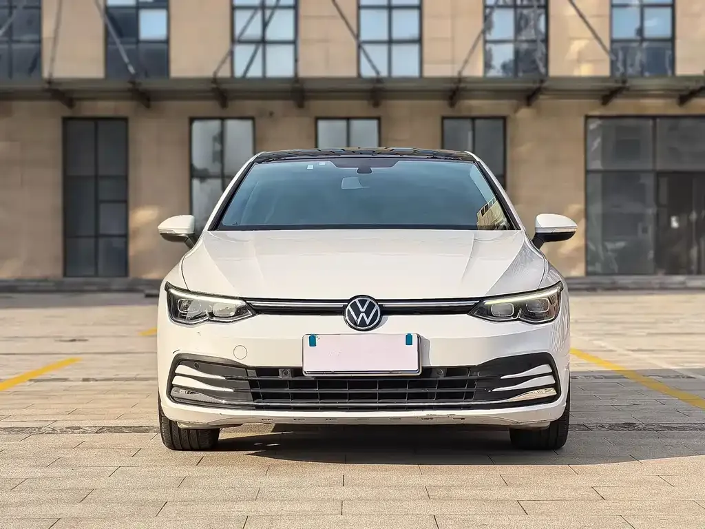 Volkswagen Golf — фото 9