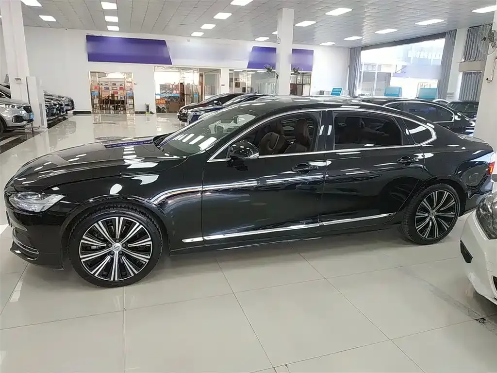 Volvo S90 — фото 10